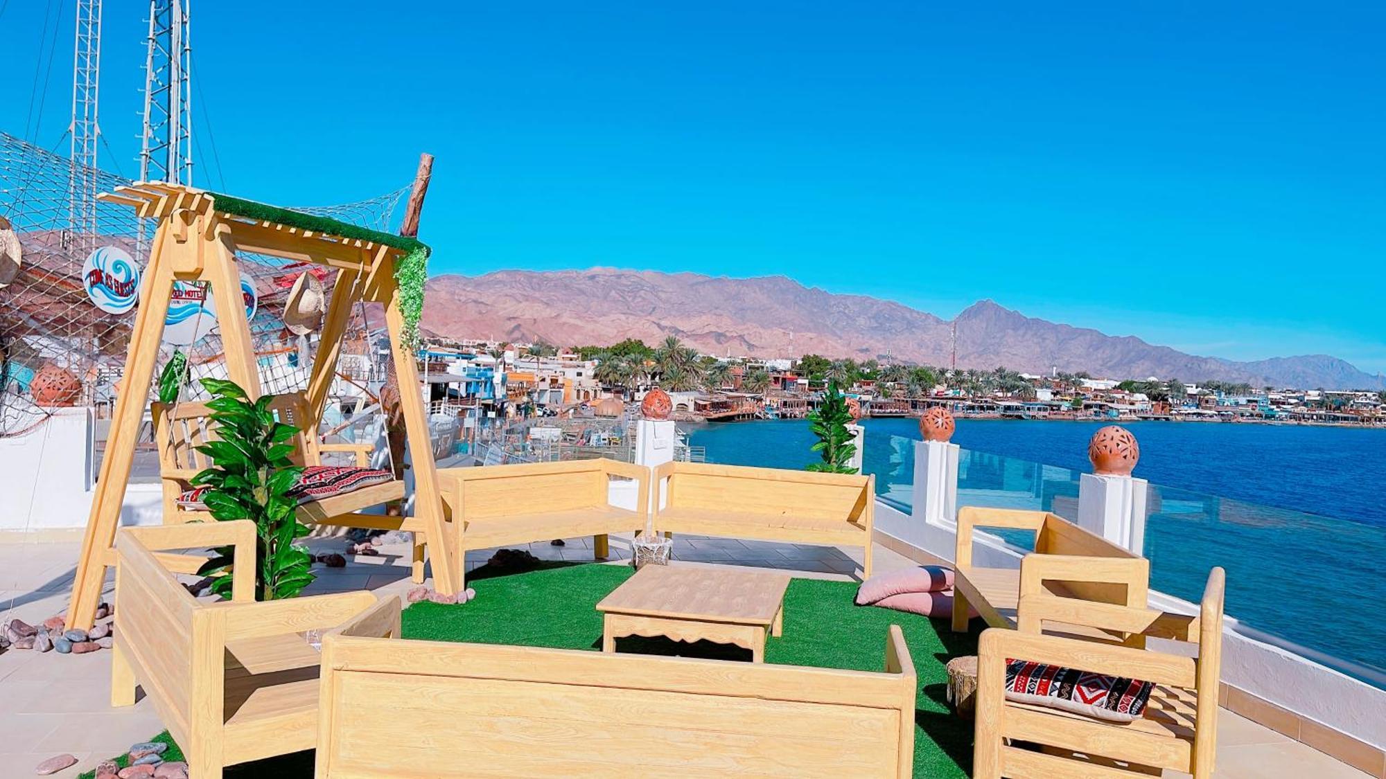 Club Red Dahab Motel Exteriör bild