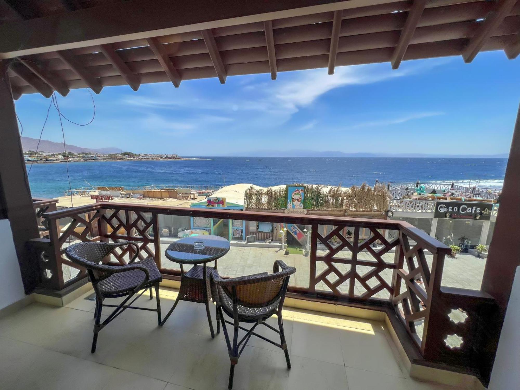 Club Red Dahab Motel Exteriör bild