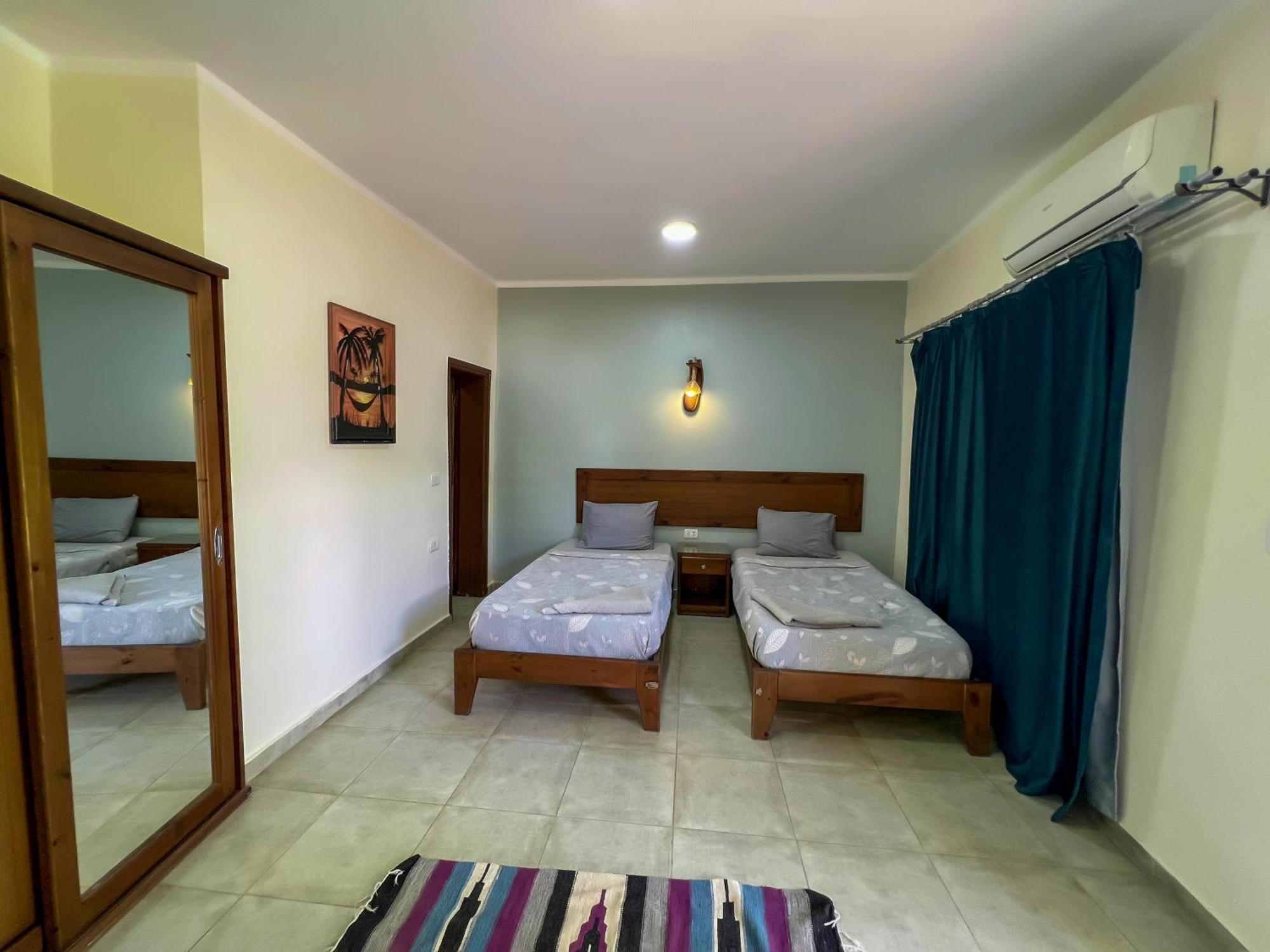 Club Red Dahab Motel Exteriör bild